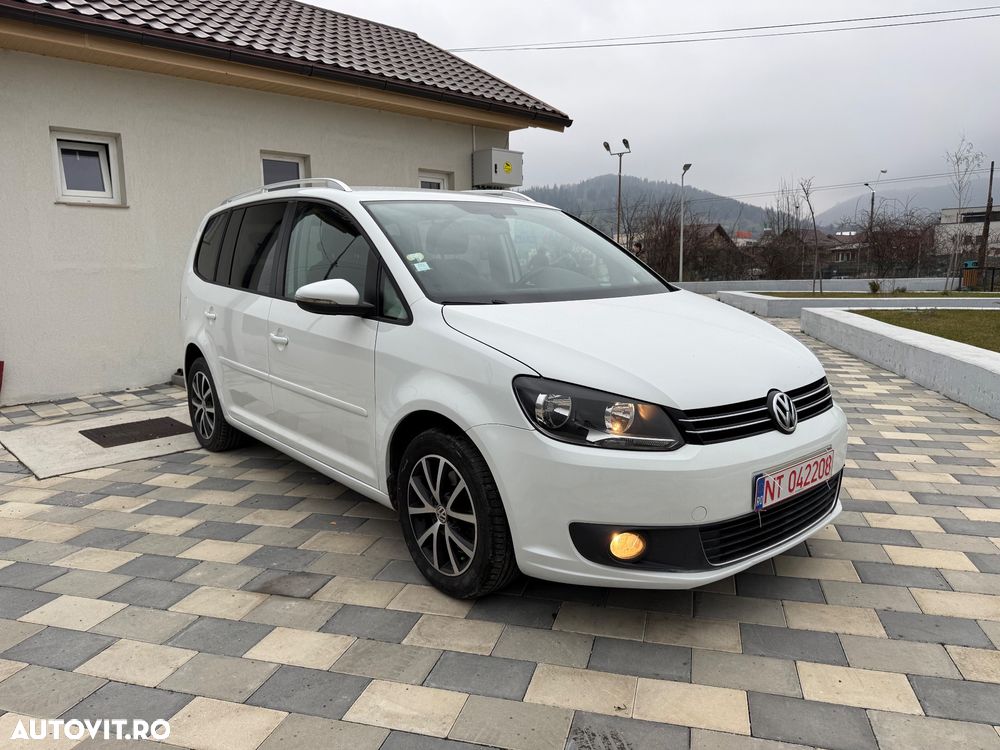 Volkswagen Touran 2.0 TDI DPF BlueMotion Technology DSG Comfortline - 3