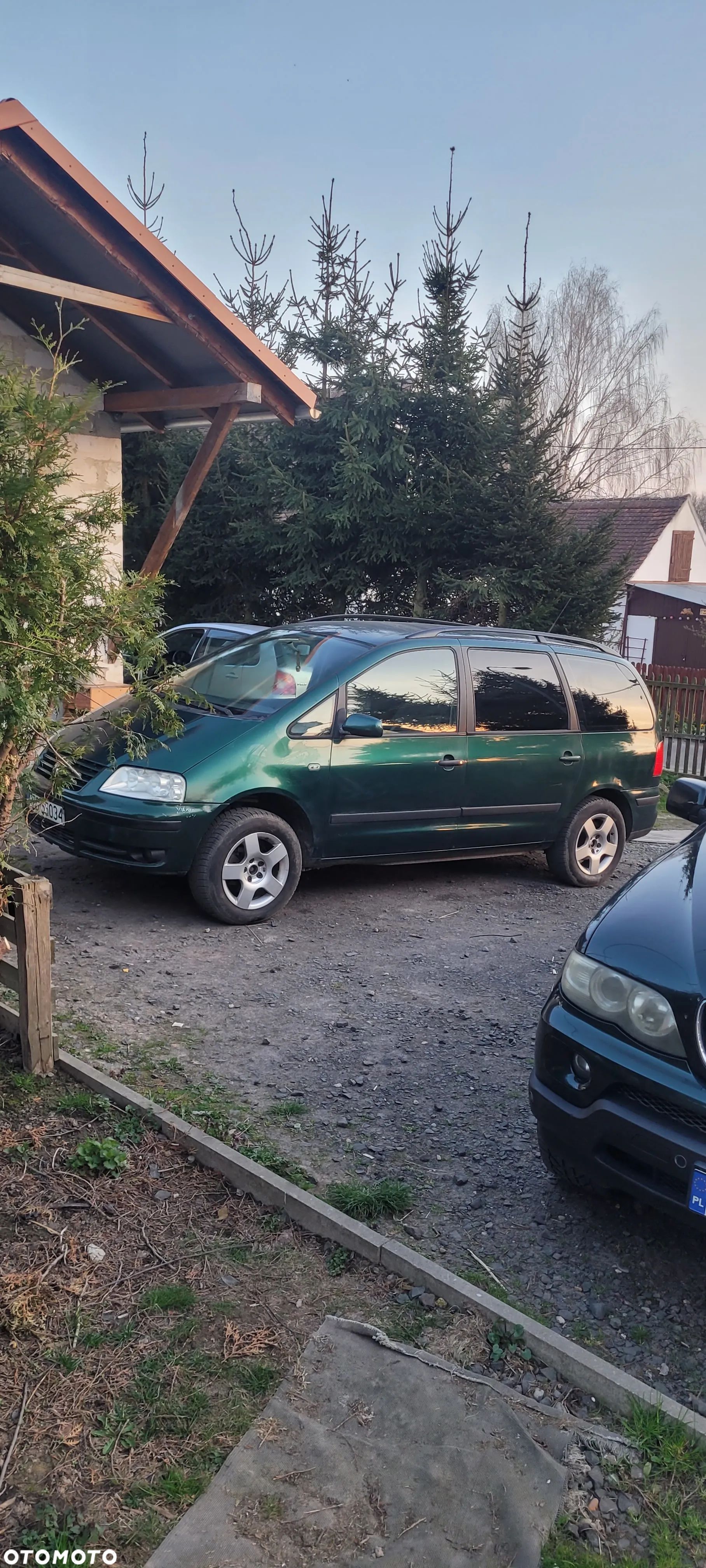 Volkswagen Sharan 1.9 TDI Highline Tiptr - 1