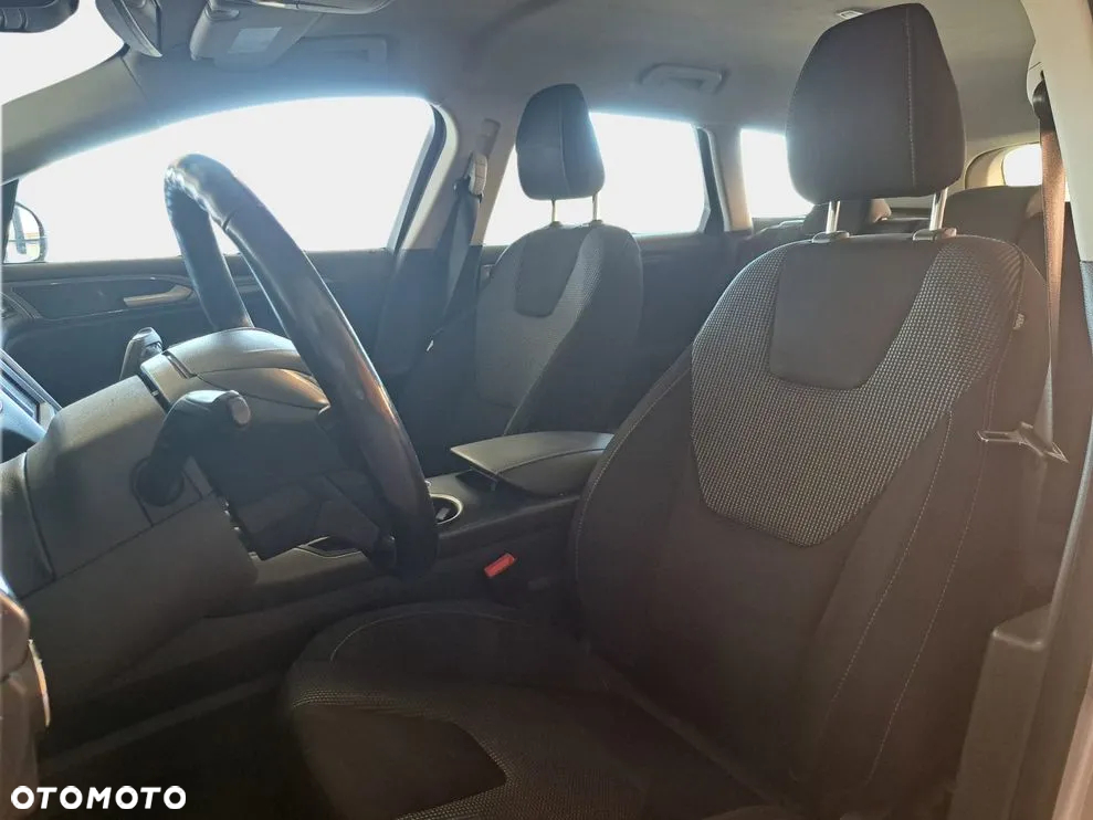 Ford Mondeo 2.0 EcoBlue Titanium - 13