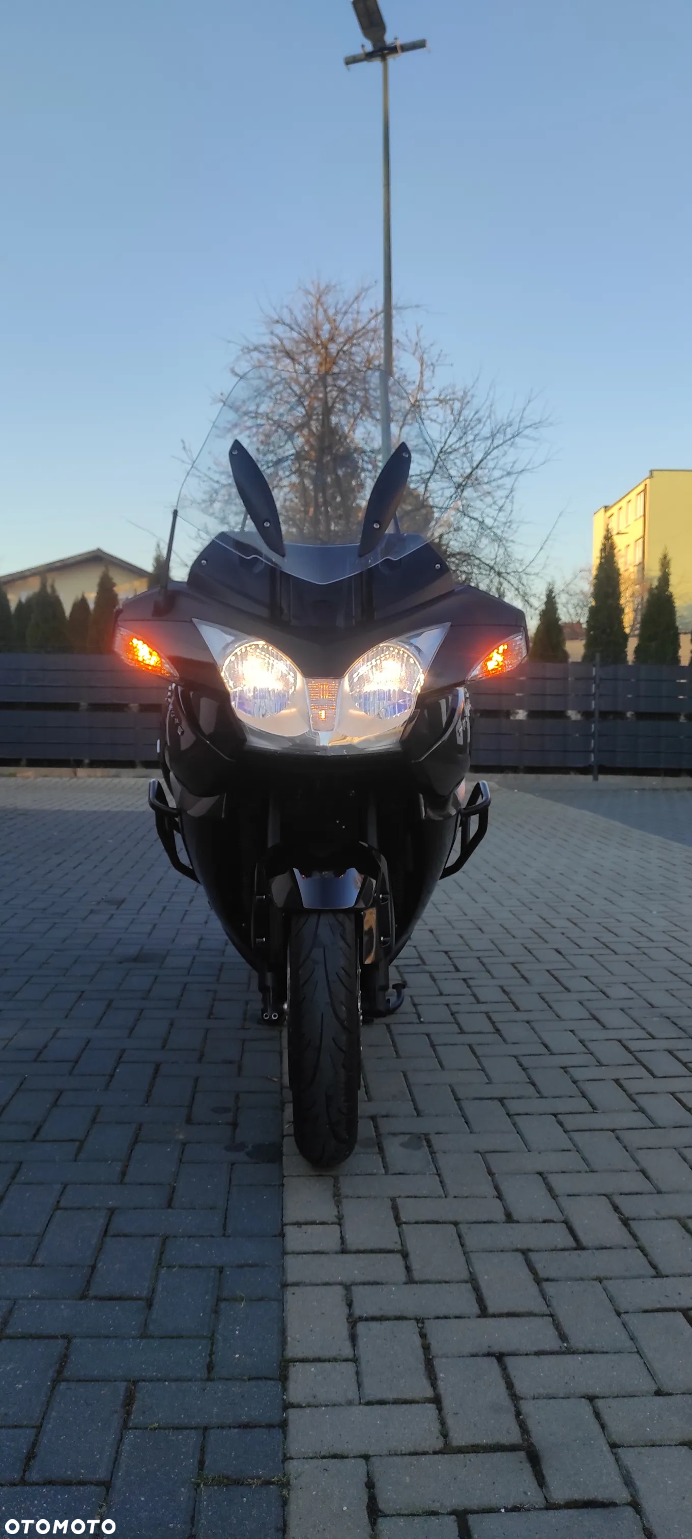 Triumph Trophy - 9