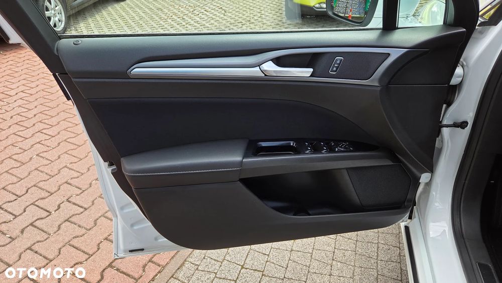 Ford Mondeo 2.0 TDCi STart-Stopp Titanium - 15