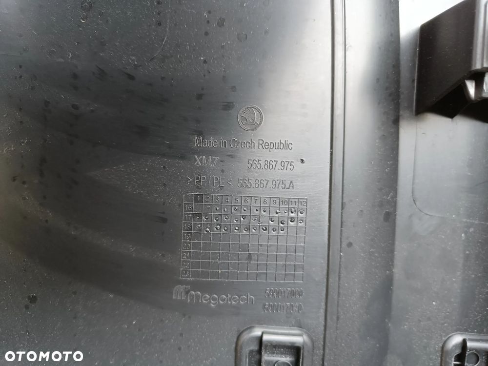 Tapicerka klapy bagażnika Skoda Kodiaq Boczek Plastik Osłona 565867975 - 11
