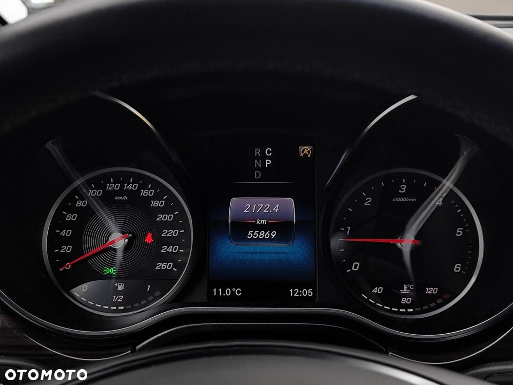 Mercedes-Benz Klasa V - 23