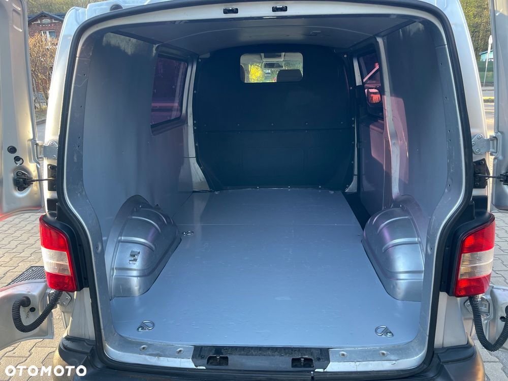 Volkswagen Transporter - 16