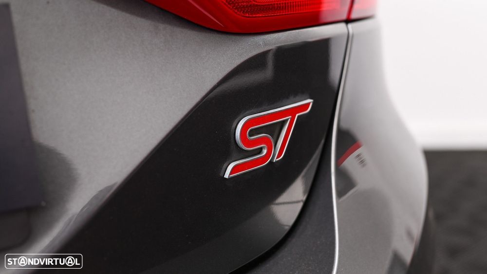 Ford Fiesta 1.5 EcoBoost S&S ST X - 26