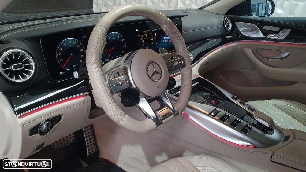 Mercedes-Benz AMG GT 43 4Matic+ Speedshift TCT 9G - 16