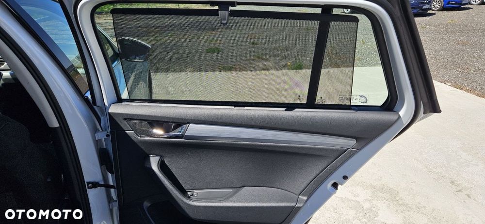 Skoda Superb 2.0 TDI SCR Ambition DSG - 20