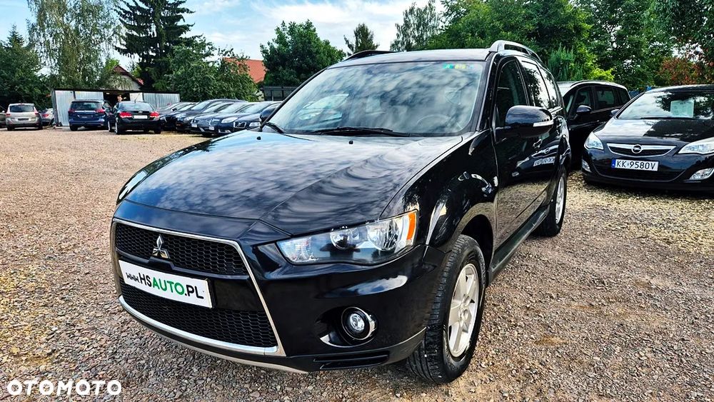 Mitsubishi Outlander 2.0 Intense 2WD EU5 CVT - 2