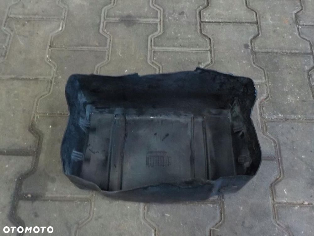 VW T5 GUMA OSŁONA POKRYWA AKUMULATORA POD FOTELEM - 3