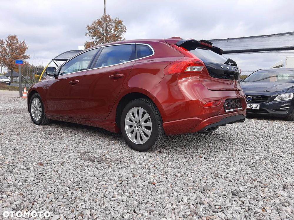 Volvo V40 D2 Summum - 8