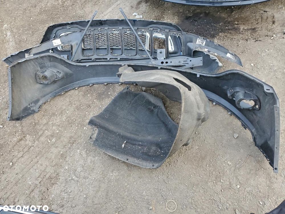 Jeep Grand Cherokee - 13