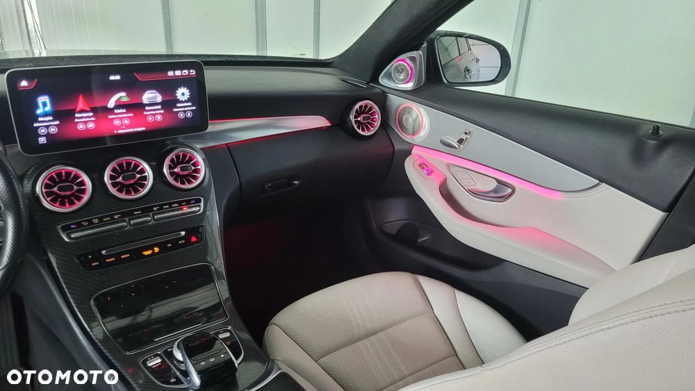 Mercedes-Benz Klasa C 300 7G-TRONIC - 19