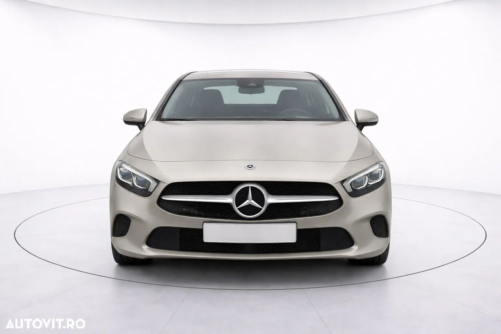 Mercedes-Benz A 180 d 7G-DCT - 5