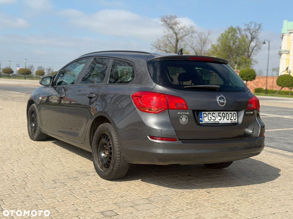 Opel Astra - 4