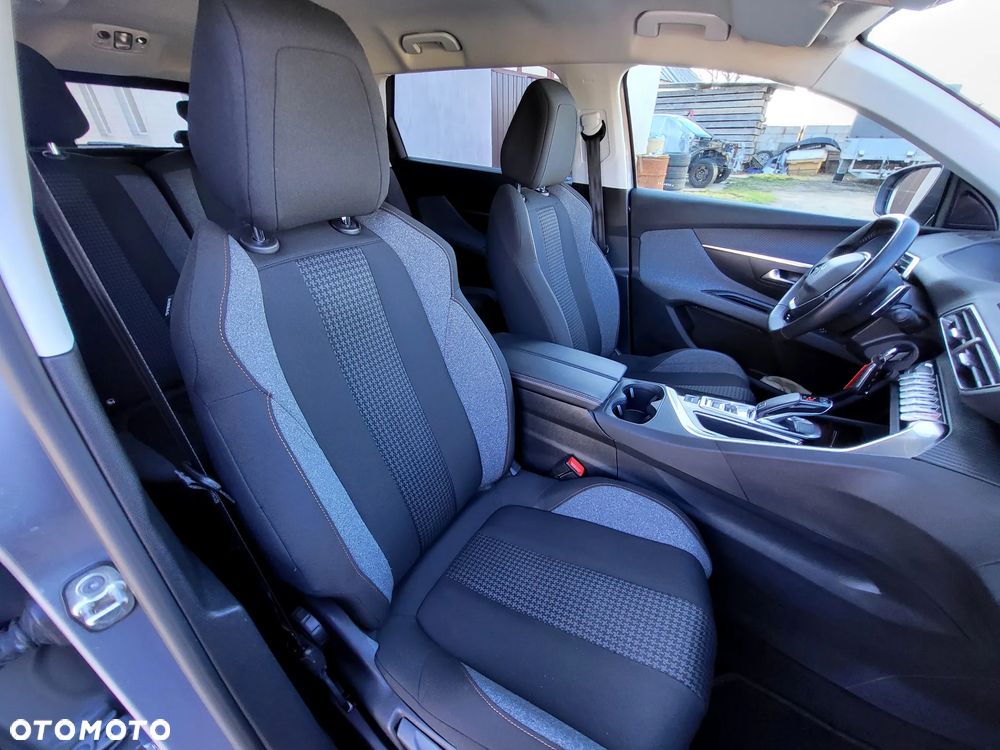 Peugeot 5008 PureTech 130 EAT8 Stop & Start Active - 26