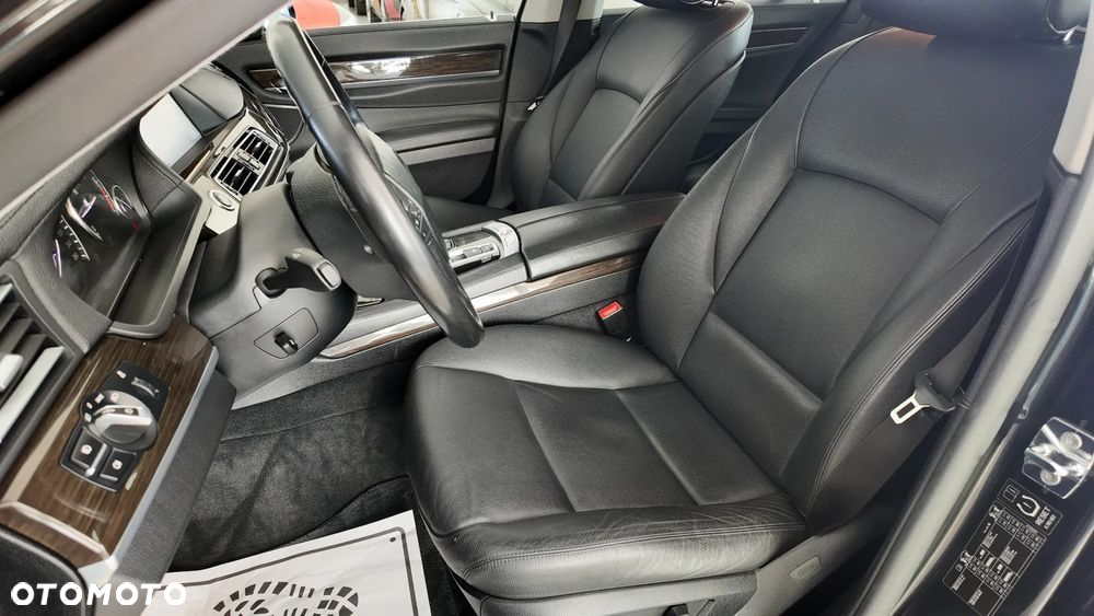 BMW Seria 7 730d - 15