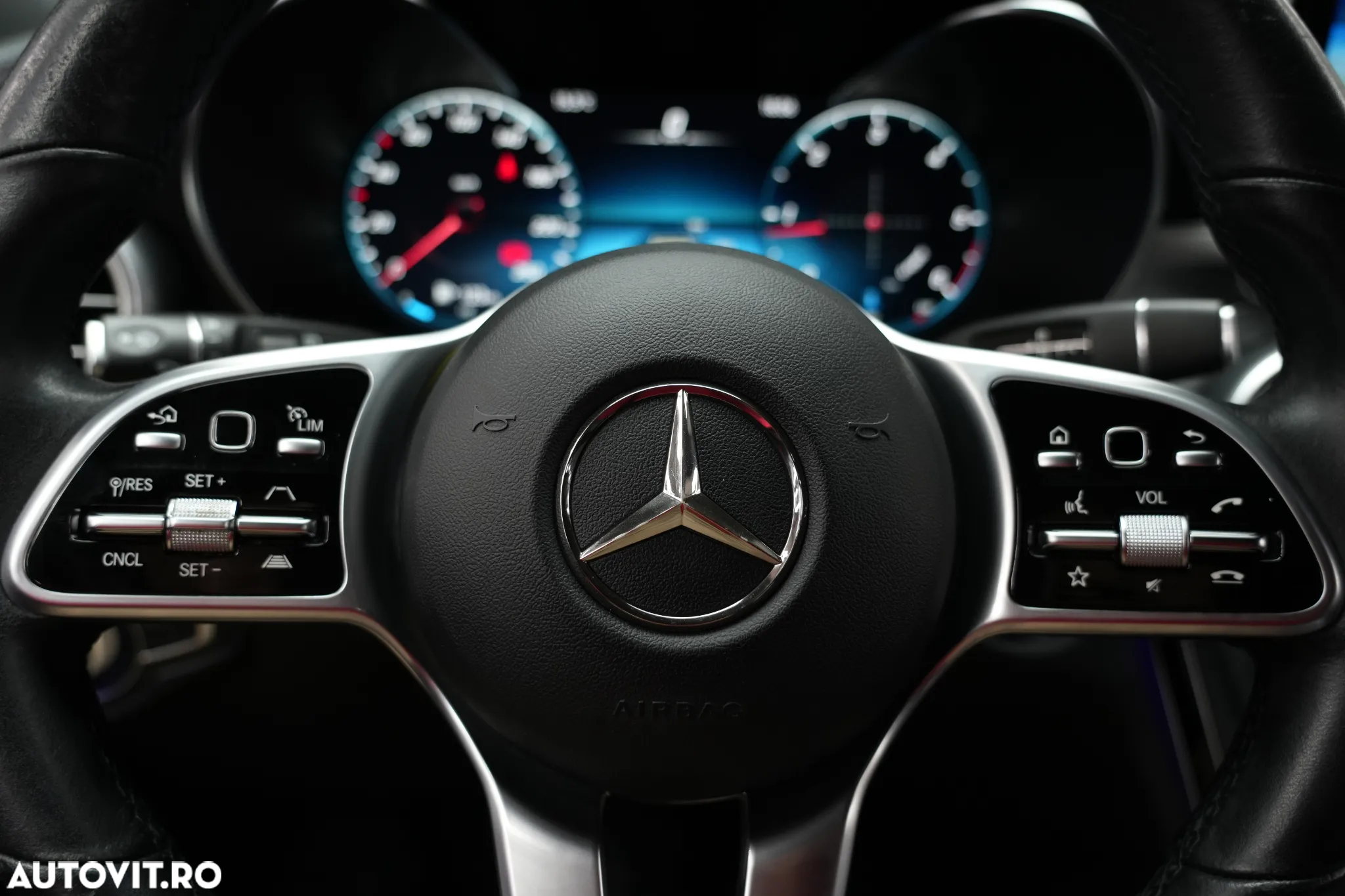 Mercedes-Benz GLC 200 d - 31