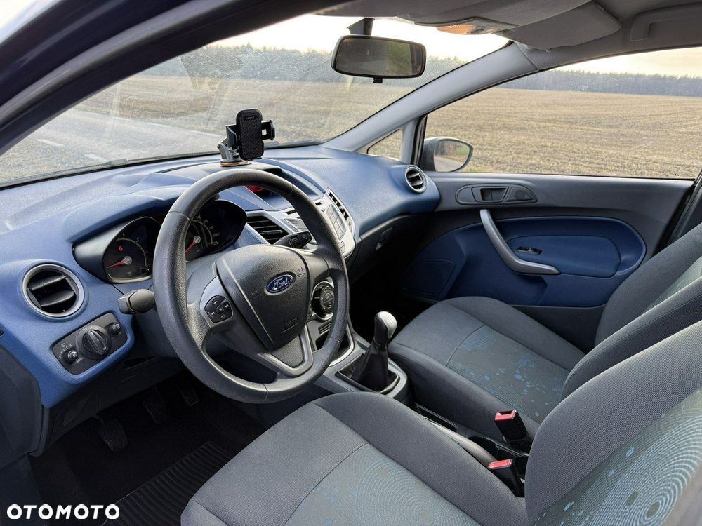 Ford Fiesta - 6