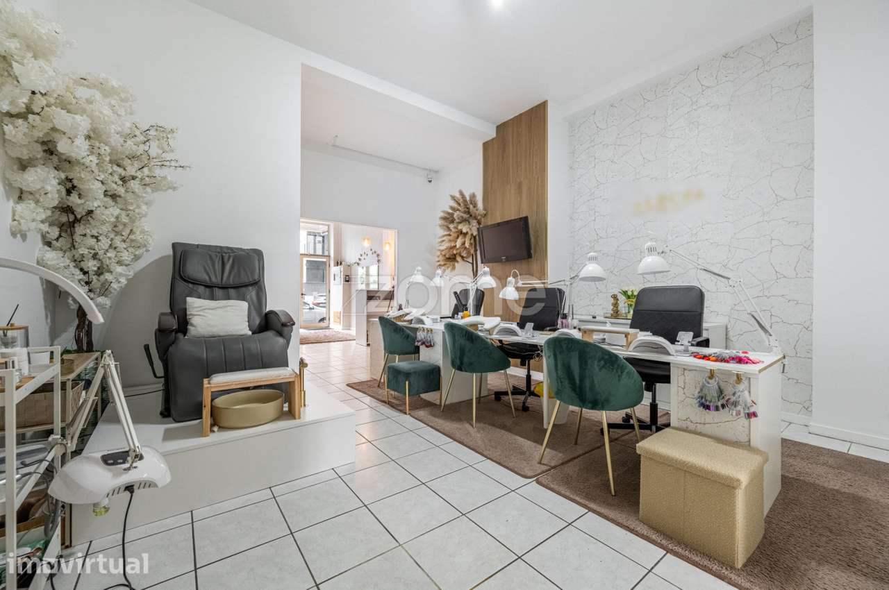 ESPAÇO COMERCIAL VERSÁTIL COM POSSIBILIDADE PARA HABITAÇÃO - Grande imagem: 5/19