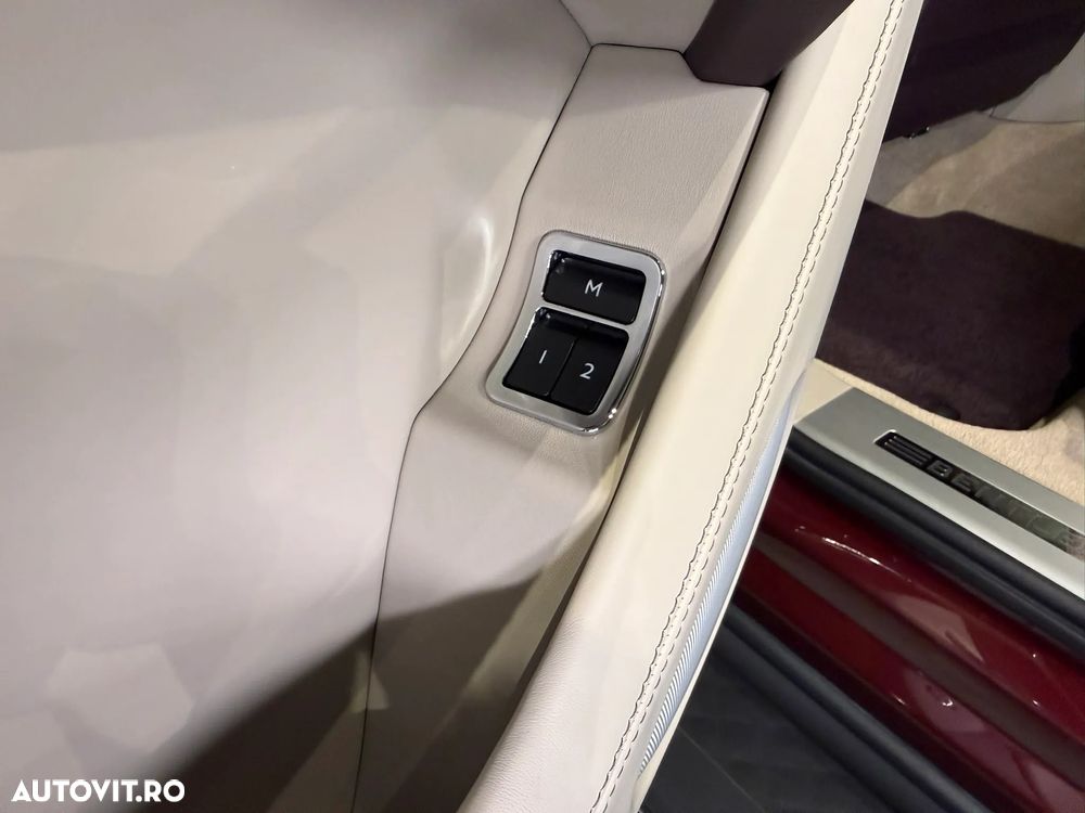 Bentley Bentayga - 33