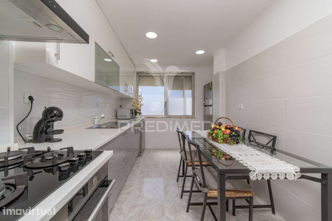 Apartamento T3 no Forte da Casa - Grande imagem: 2/25