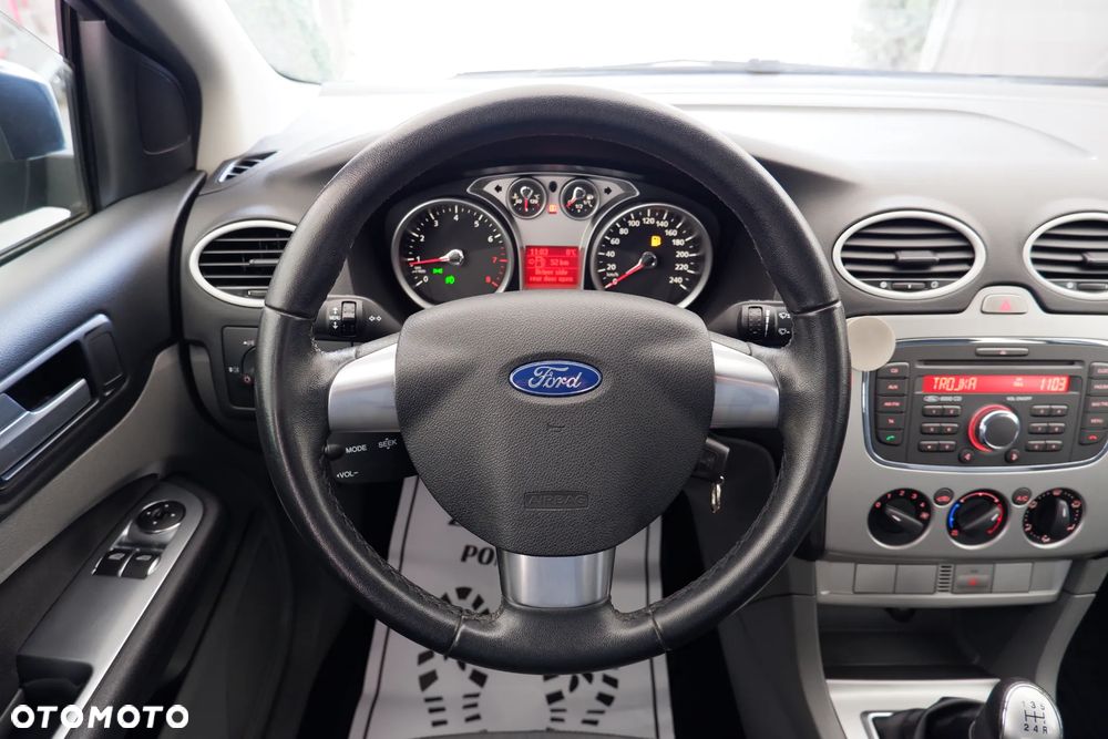 Ford Focus - 13