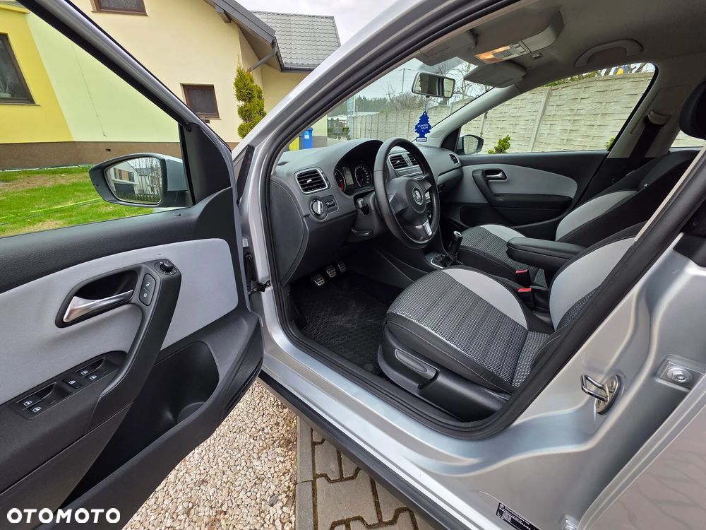 Volkswagen Polo Cross - 10