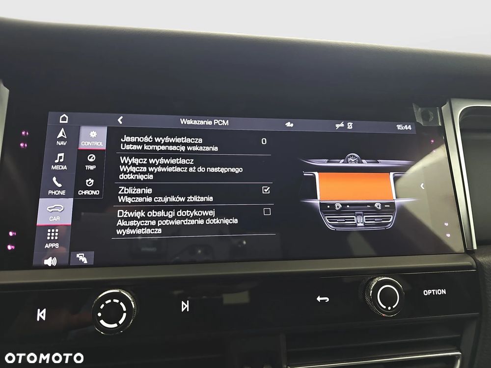 Porsche Macan T - 29