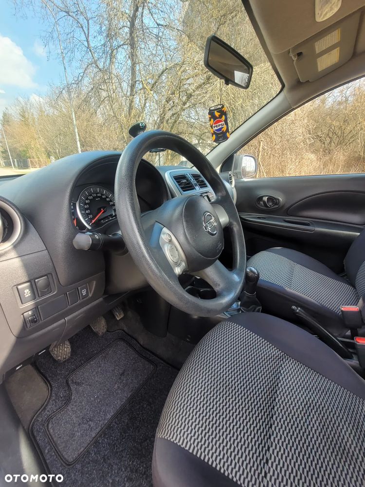 Nissan Micra 1.2 Bild der Frau - 16