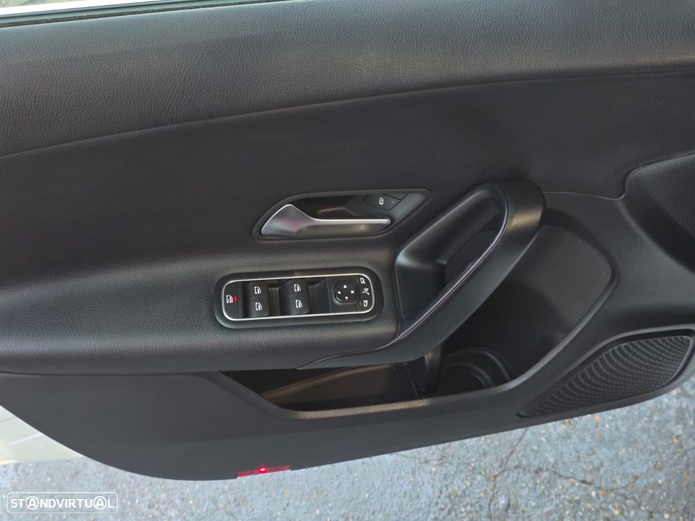 Mercedes-Benz A 180 d Style Plus - 9