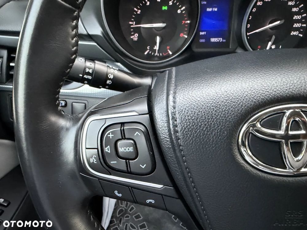 Toyota Avensis Touring Sports 1.8 Executive - 25