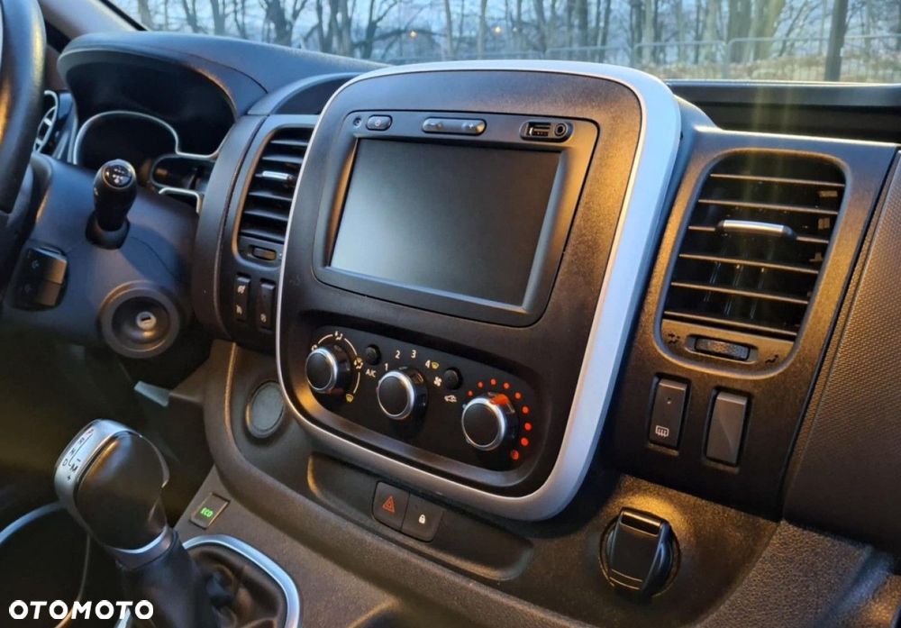 Renault Trafic - 24