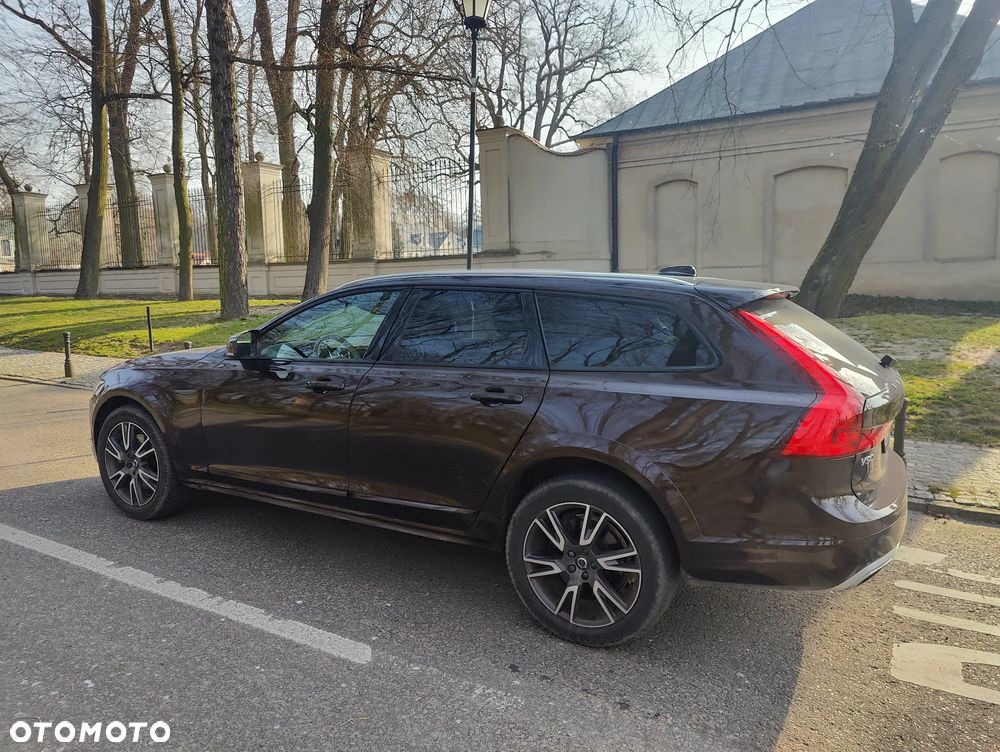 Volvo V90 Cross Country - 5