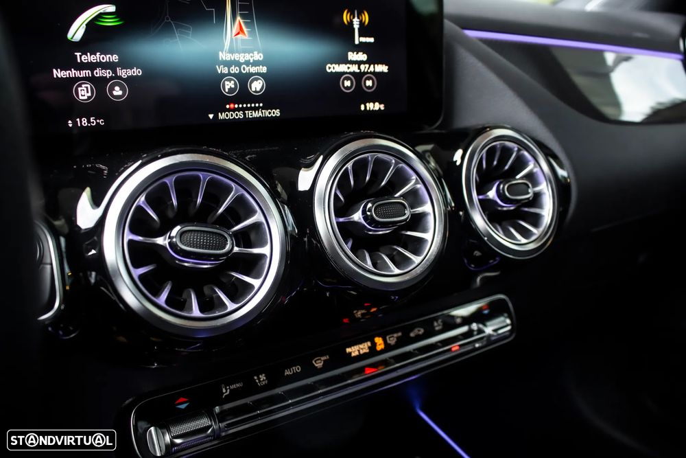 Mercedes-Benz GLA 250 e AMG Line - 25