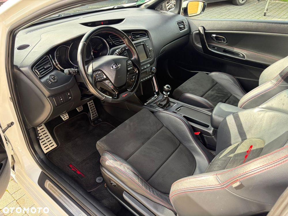 Kia ProCeed Pro_cee'd 1.6 T-GDI GT L - 19