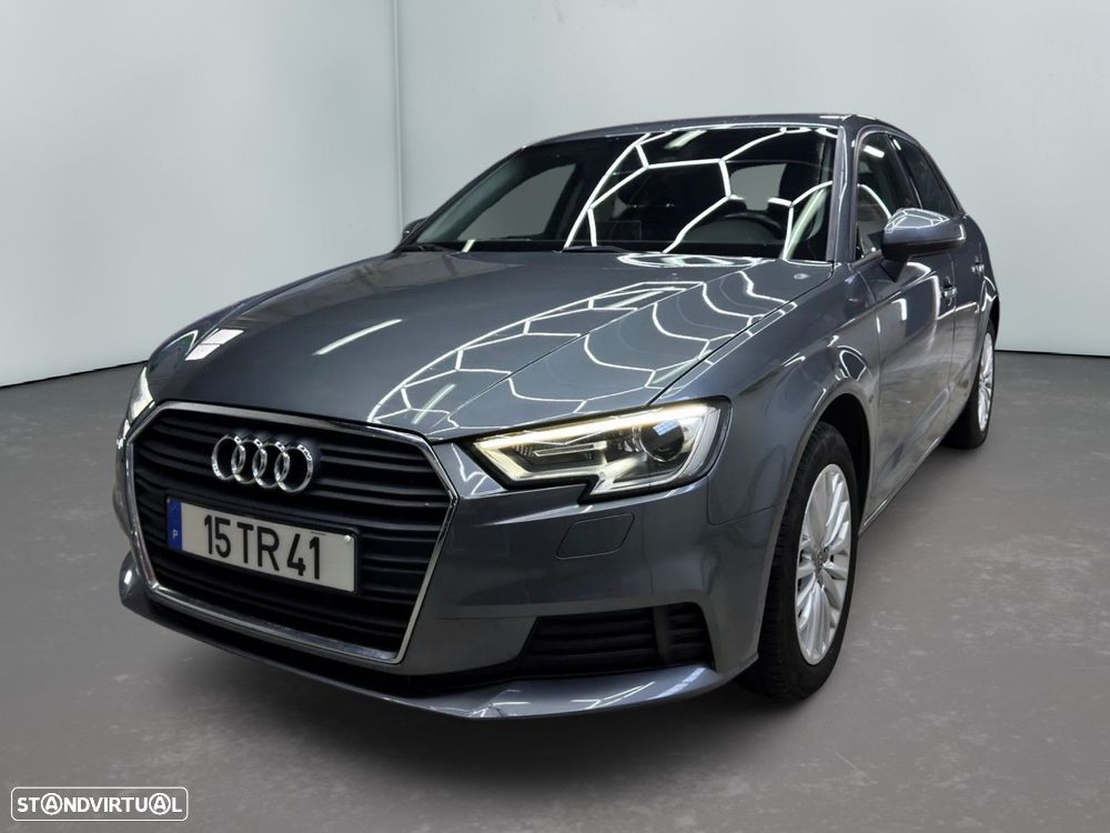 Audi A3 Sportback 1.6 TDI Design - 1