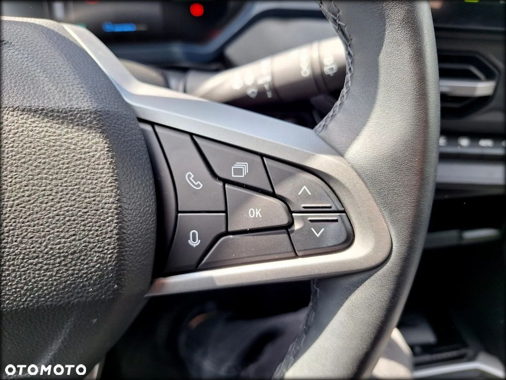 Dacia Duster 1.6 Full Hybrid 140 Journey MMT - 13
