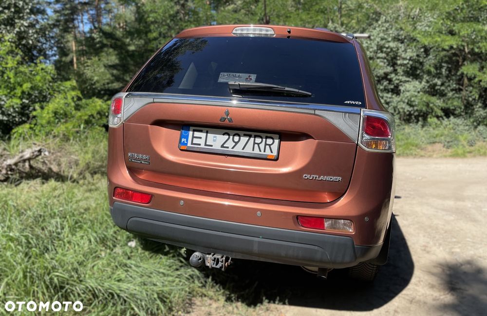 Mitsubishi Outlander - 8