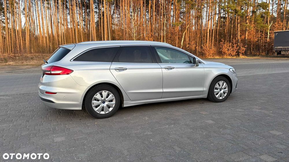 Ford Mondeo - 8