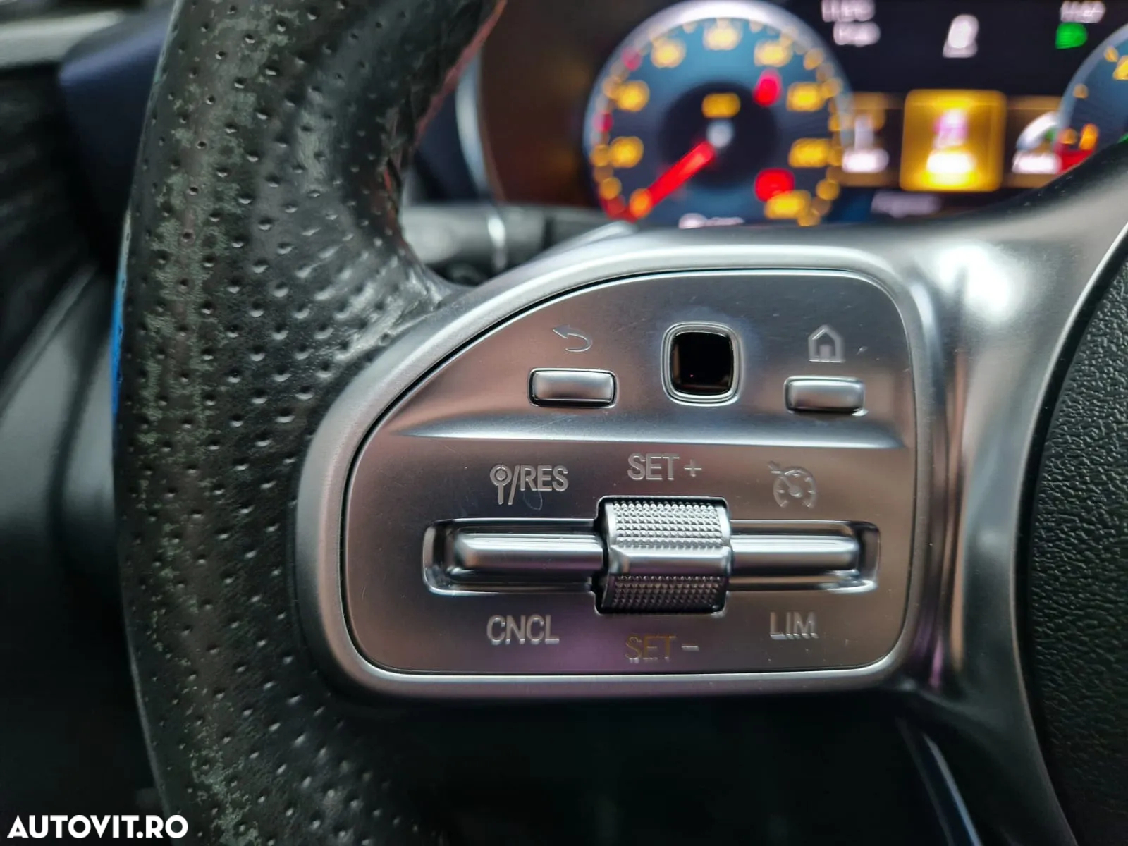 Mercedes-Benz C 180 d T 9G-TRONIC AMG Line - 15