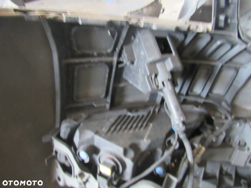 skoda octavia III lift xenon przedni zderzak - 11