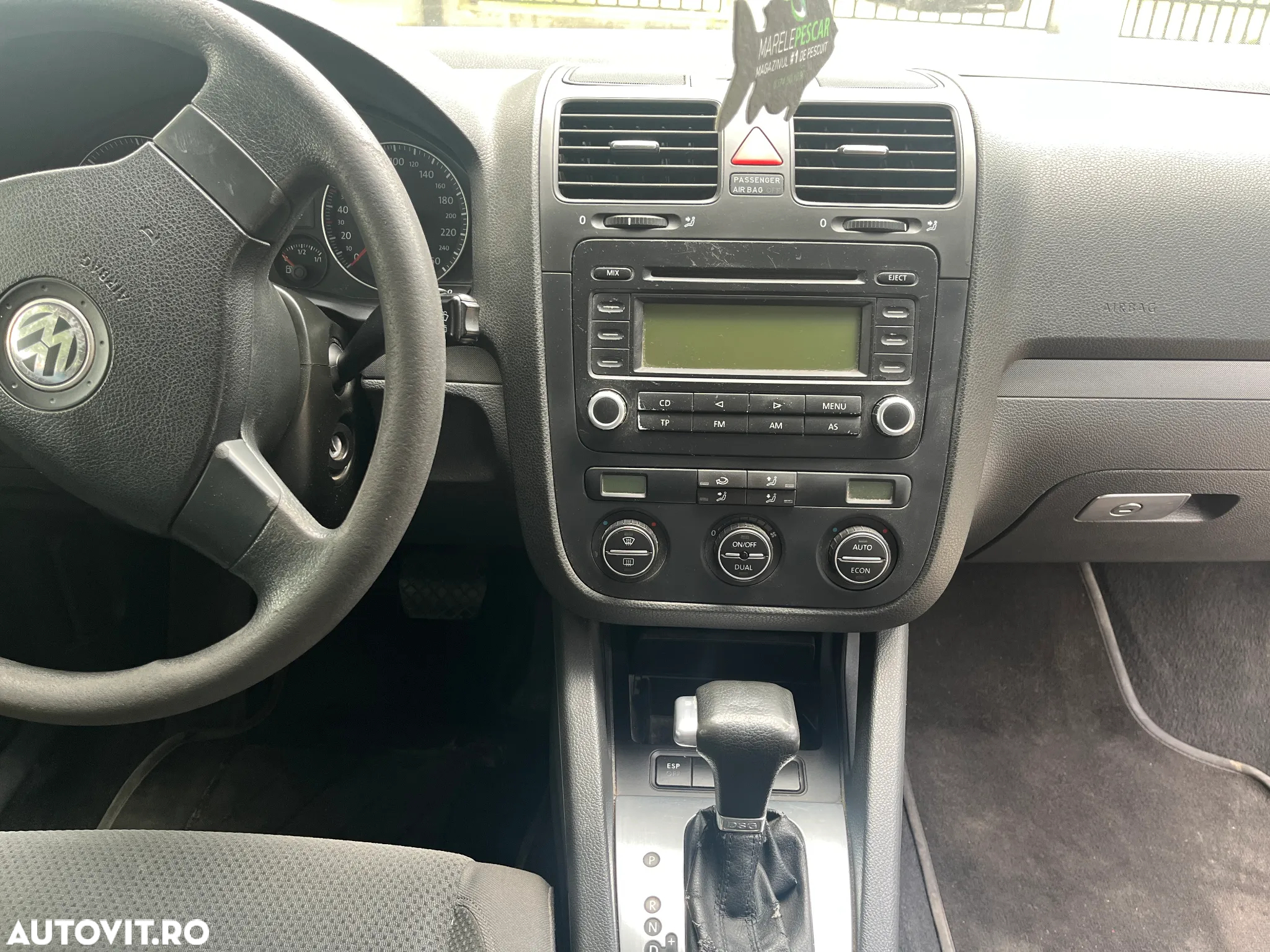 Volkswagen Golf 2.0 TDI Comfortline DSG - 9