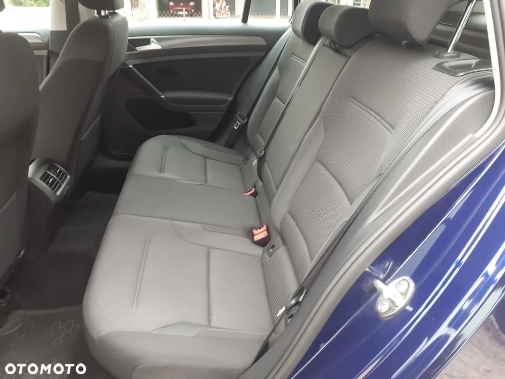 Volkswagen Golf 1.5 TSI BMT Comfortline - 24