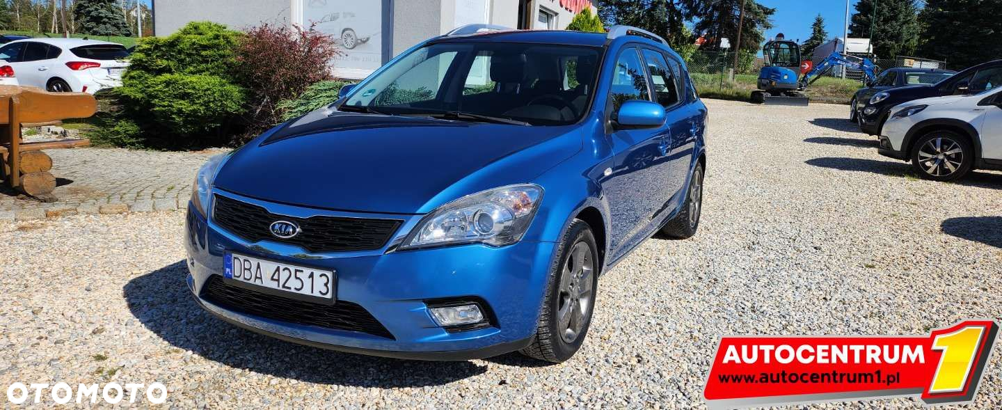 Kia Ceed - 11