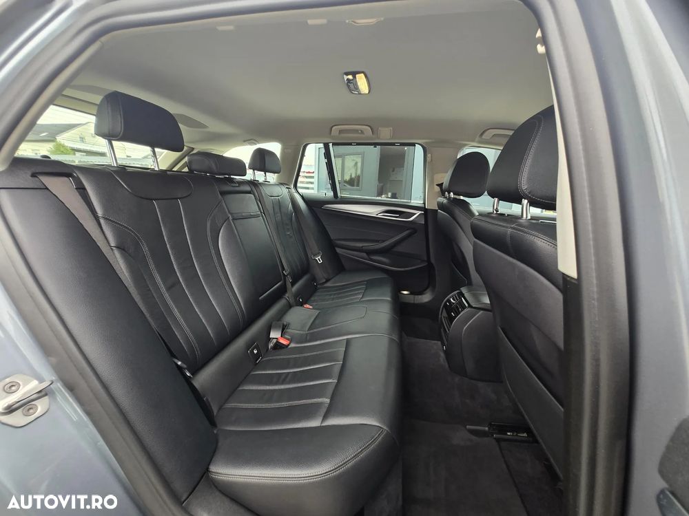 BMW Seria 5 520d xDrive Touring Aut. - 24
