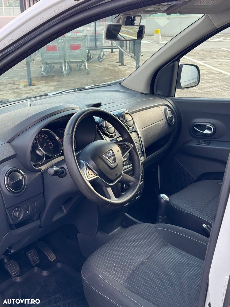 Dacia Lodgy 1.5 dCi Stepway - 19