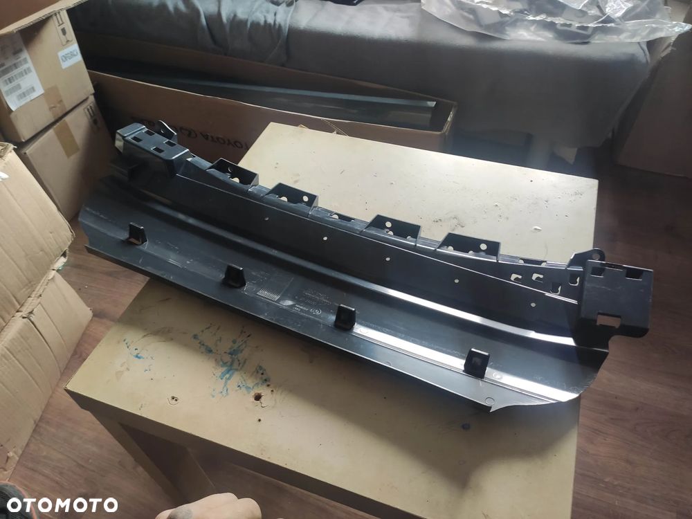 PD Ślizg zderzaka tył środkowy BMW 5 F10 F11 7331599 - 4