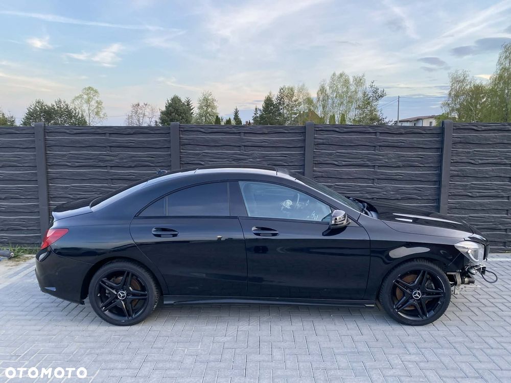 Mercedes-Benz CLA 220 CDI 7G-DCT AMG Line - 24