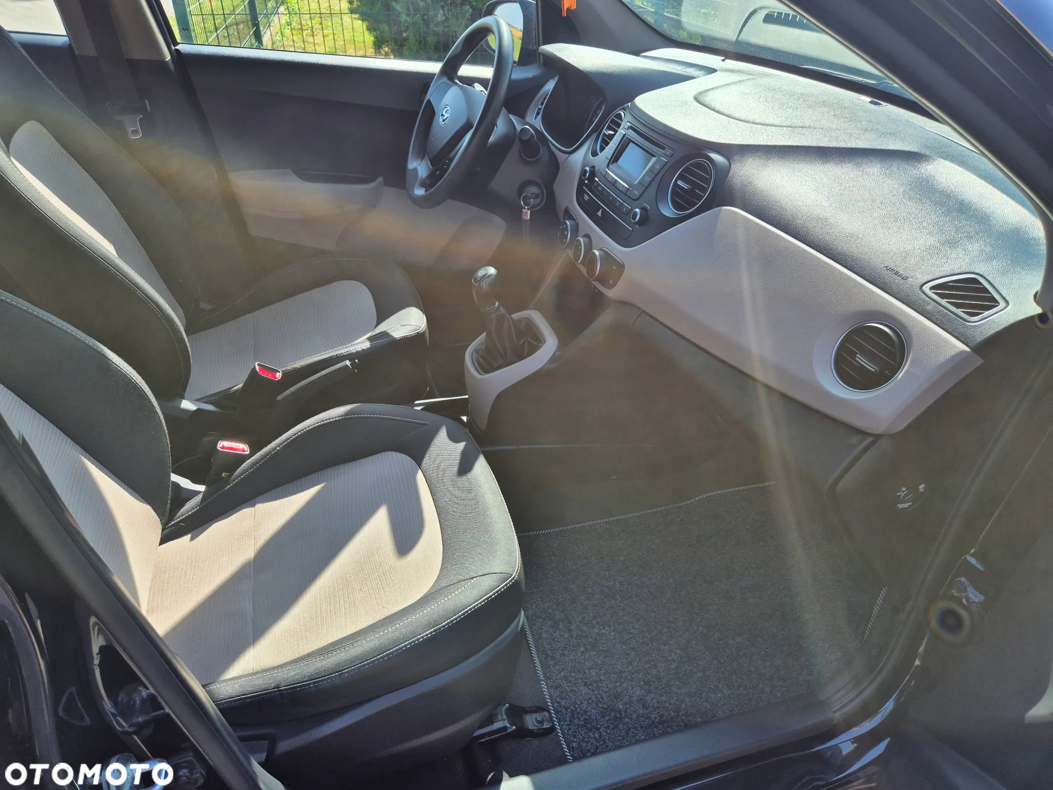 Hyundai i10 1.0 - 16