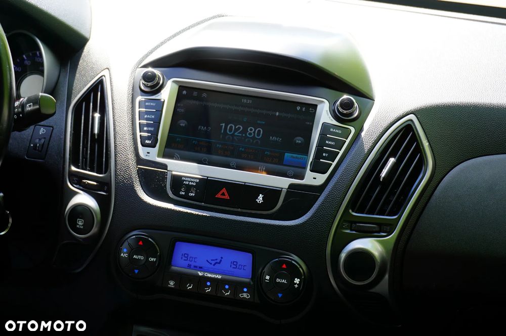 Hyundai ix35 1.6 2WD Fifa World Cup Edition - 31